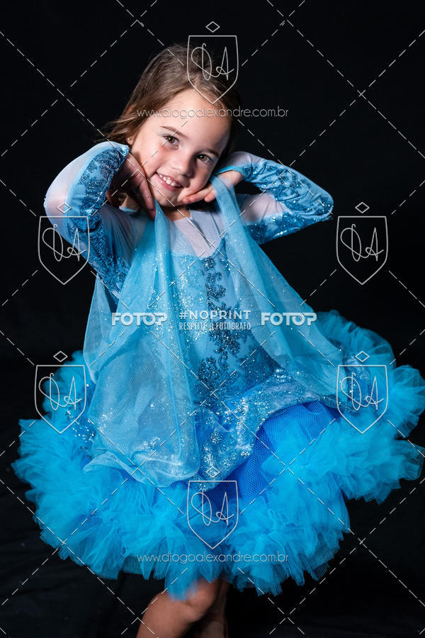 Buy your photos of the eventBelieve New York 2018 on Fotop