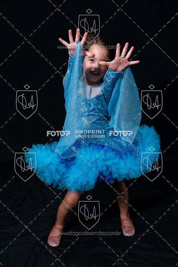 Buy your photos of the eventBelieve New York 2018 on Fotop