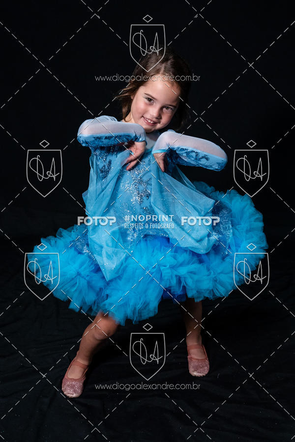 Buy your photos of the eventBelieve New York 2018 on Fotop