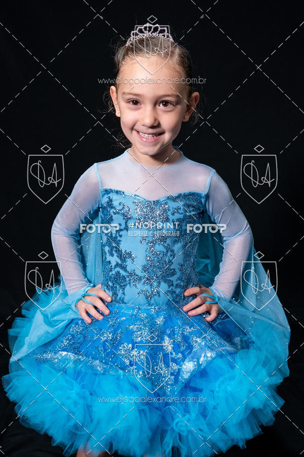 Buy your photos of the eventBelieve New York 2018 on Fotop