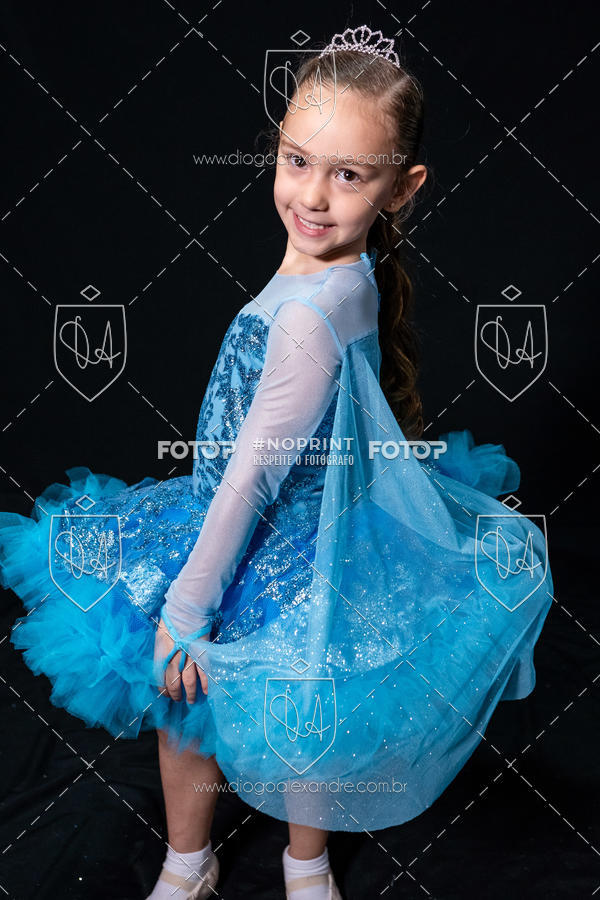 Buy your photos of the eventBelieve New York 2018 on Fotop