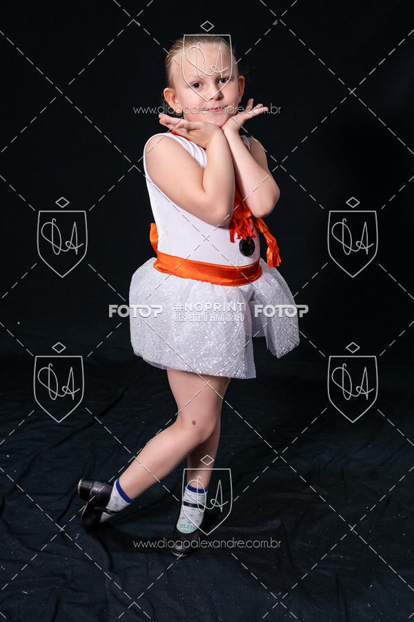 Buy your photos of the eventBelieve New York 2018 on Fotop