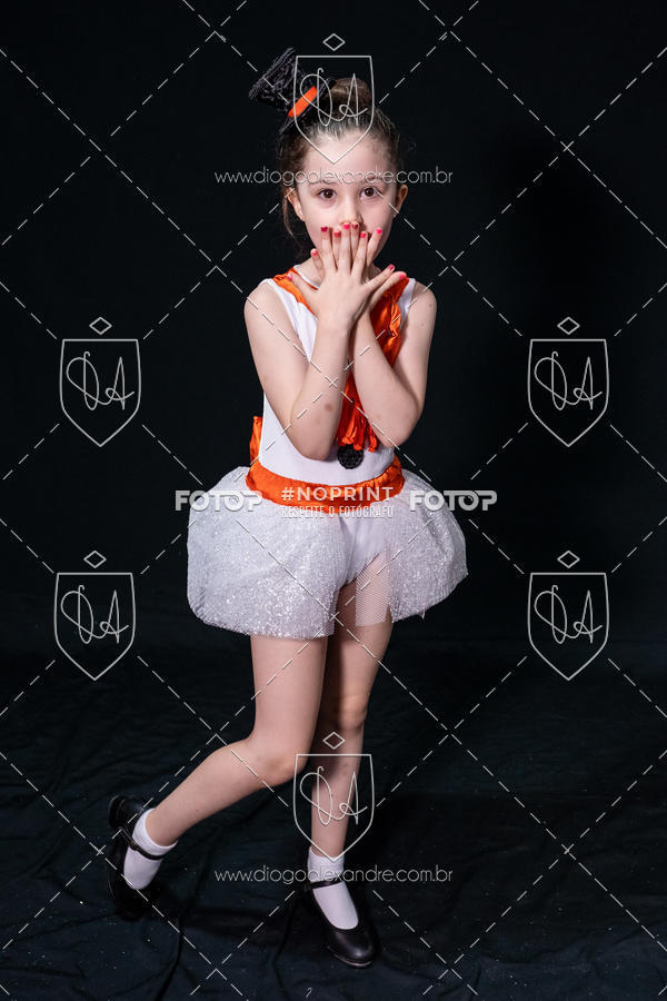 Buy your photos of the eventBelieve New York 2018 on Fotop