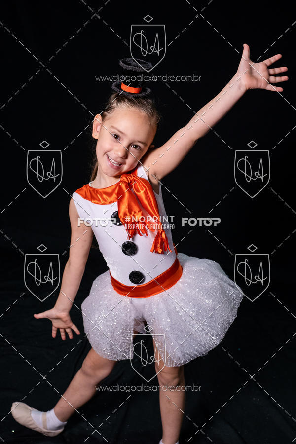 Buy your photos of the eventBelieve New York 2018 on Fotop