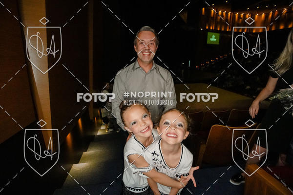 Buy your photos of the eventBelieve New York 2018 on Fotop