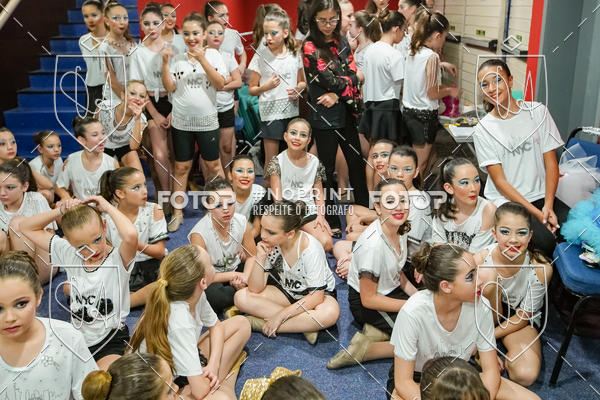 Buy your photos of the eventBelieve New York 2018 on Fotop