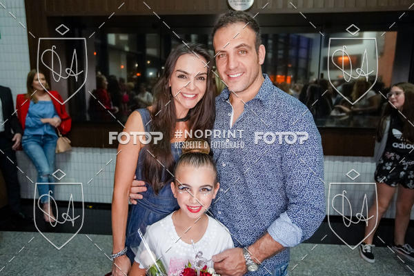 Buy your photos of the eventBelieve New York 2018 on Fotop