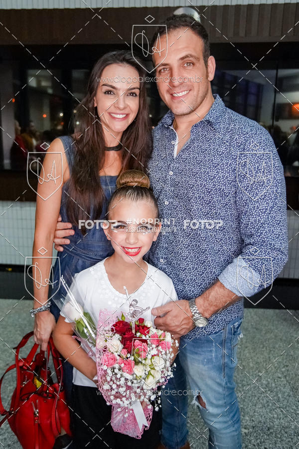 Buy your photos of the eventBelieve New York 2018 on Fotop