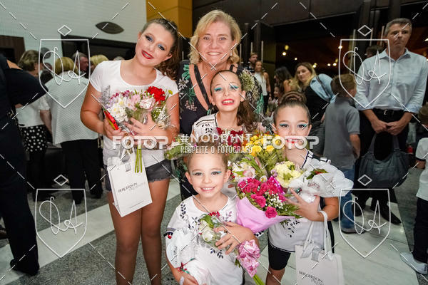 Buy your photos of the eventBelieve New York 2018 on Fotop