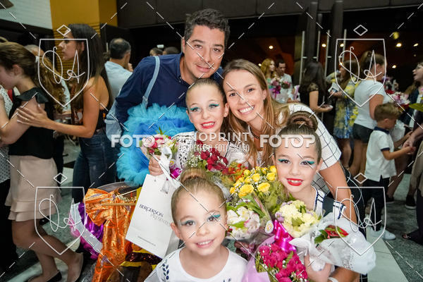 Buy your photos of the eventBelieve New York 2018 on Fotop