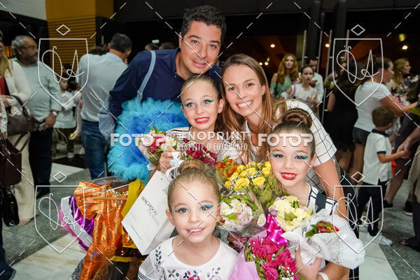 Buy your photos of the eventBelieve New York 2018 on Fotop