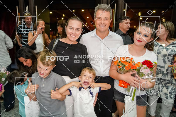 Buy your photos of the eventBelieve New York 2018 on Fotop