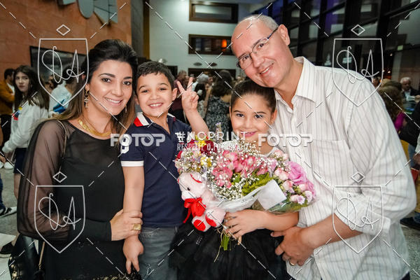 Buy your photos of the eventBelieve New York 2018 on Fotop