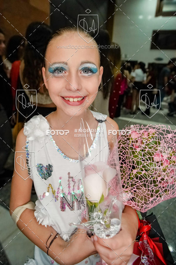 Buy your photos of the eventBelieve New York 2018 on Fotop