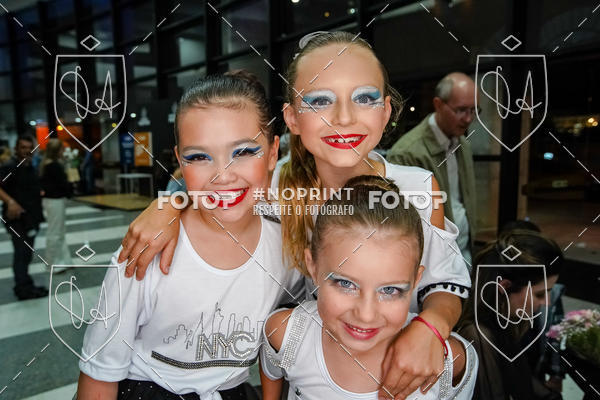 Buy your photos of the eventBelieve New York 2018 on Fotop