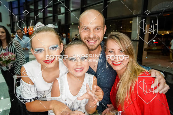 Buy your photos of the eventBelieve New York 2018 on Fotop