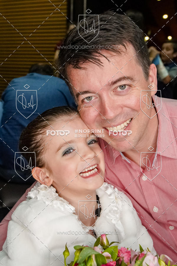 Buy your photos of the eventBelieve New York 2018 on Fotop