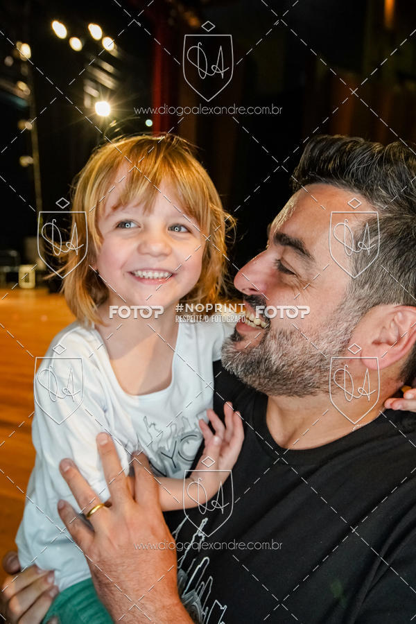 Buy your photos of the eventBelieve New York 2018 on Fotop