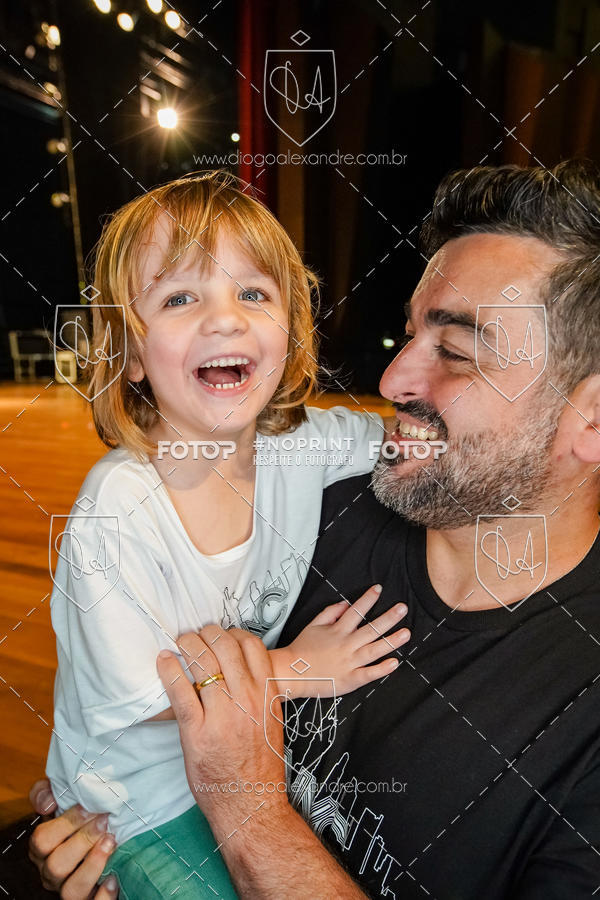 Buy your photos of the eventBelieve New York 2018 on Fotop