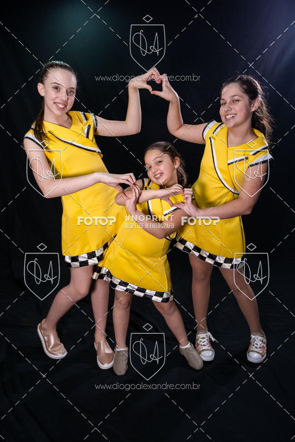 Buy your photos of the eventBelieve New York 2018 on Fotop