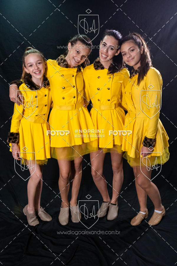 Buy your photos of the eventBelieve New York 2018 on Fotop