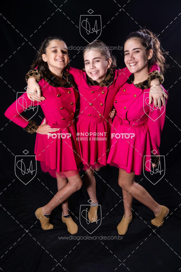 Buy your photos of the eventBelieve New York 2018 on Fotop