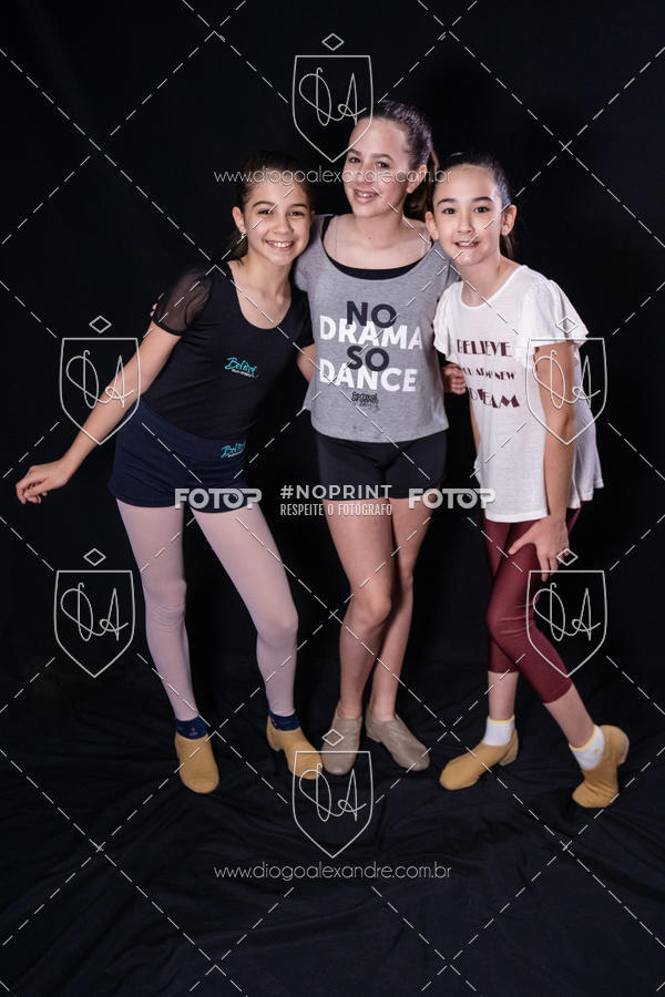 Buy your photos of the eventBelieve New York 2018 on Fotop