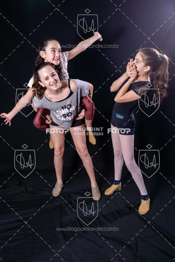 Buy your photos of the eventBelieve New York 2018 on Fotop