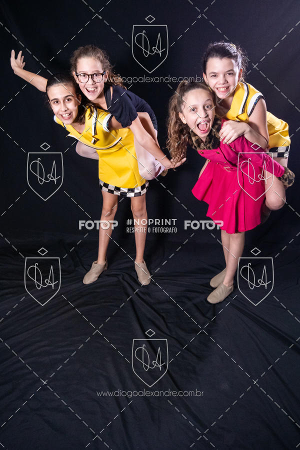 Buy your photos of the eventBelieve New York 2018 on Fotop