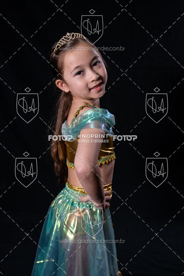 Buy your photos of the eventBelieve New York 2018 on Fotop