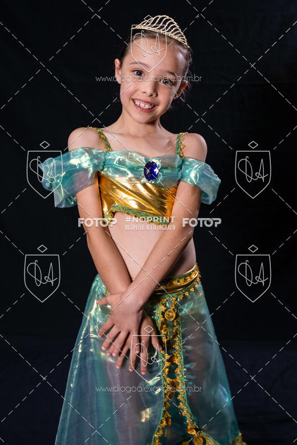 Buy your photos of the eventBelieve New York 2018 on Fotop