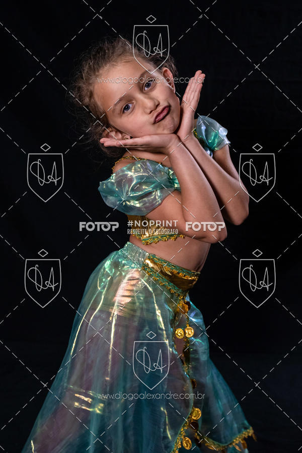 Buy your photos of the eventBelieve New York 2018 on Fotop