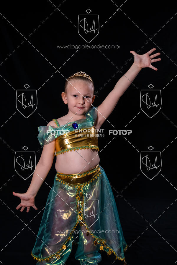 Buy your photos of the eventBelieve New York 2018 on Fotop