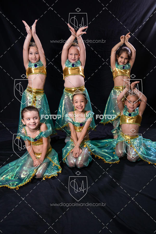 Buy your photos of the eventBelieve New York 2018 on Fotop