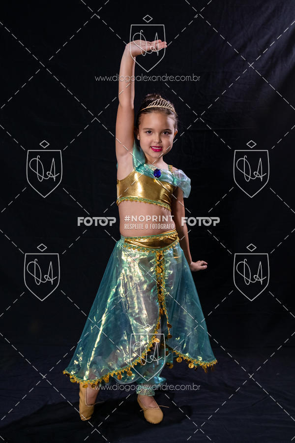 Buy your photos of the eventBelieve New York 2018 on Fotop