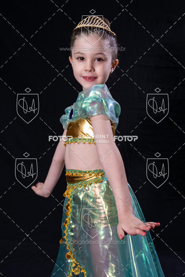 Buy your photos of the eventBelieve New York 2018 on Fotop