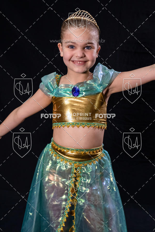 Buy your photos of the eventBelieve New York 2018 on Fotop