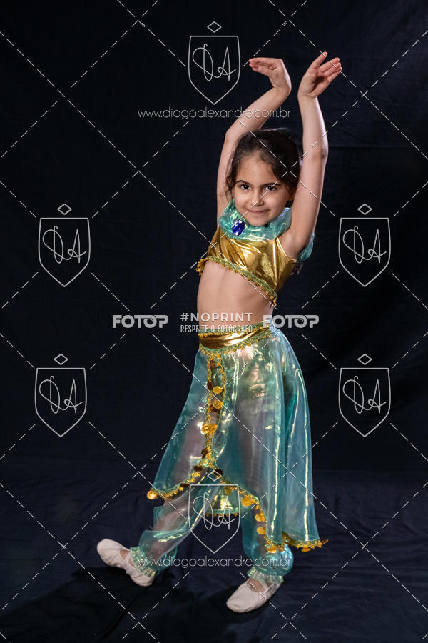 Buy your photos of the eventBelieve New York 2018 on Fotop