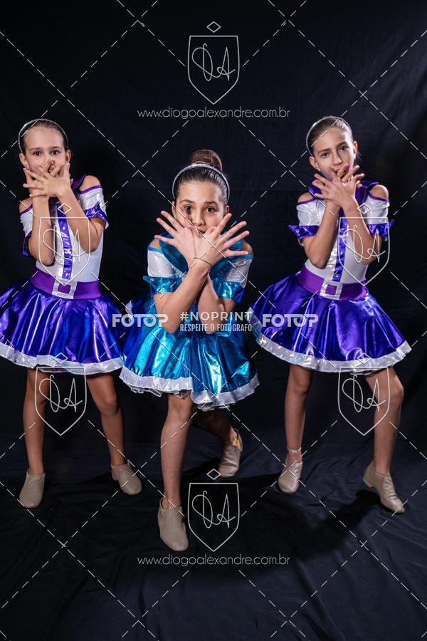 Buy your photos of the eventBelieve New York 2018 on Fotop