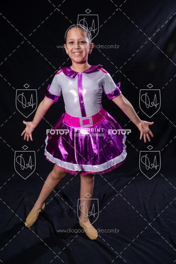 Buy your photos of the eventBelieve New York 2018 on Fotop