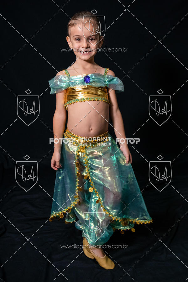 Buy your photos of the eventBelieve New York 2018 on Fotop