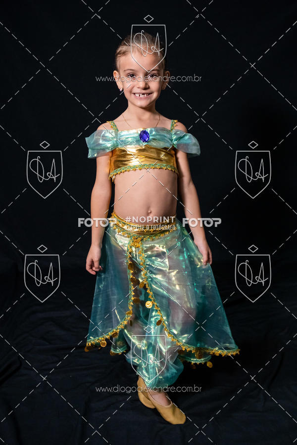 Buy your photos of the eventBelieve New York 2018 on Fotop