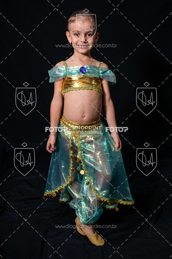 Buy your photos of the eventBelieve New York 2018 on Fotop