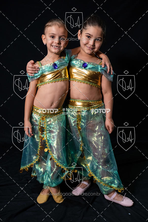 Buy your photos of the eventBelieve New York 2018 on Fotop