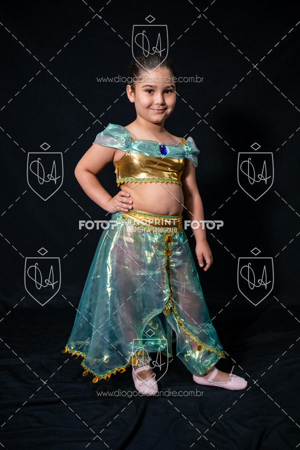 Buy your photos of the eventBelieve New York 2018 on Fotop