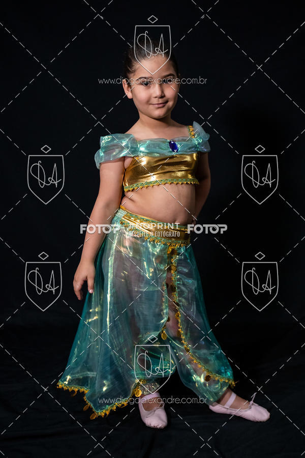 Buy your photos of the eventBelieve New York 2018 on Fotop