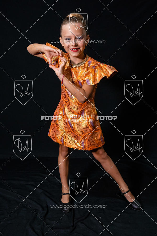 Buy your photos of the eventBelieve New York 2018 on Fotop