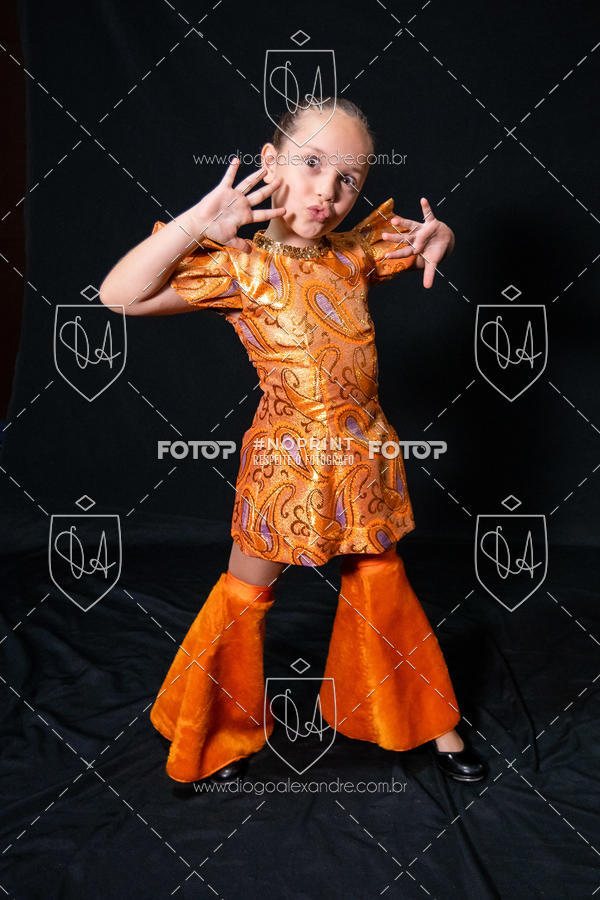 Buy your photos of the eventBelieve New York 2018 on Fotop