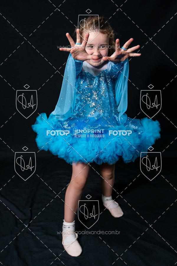 Buy your photos of the eventBelieve New York 2018 on Fotop