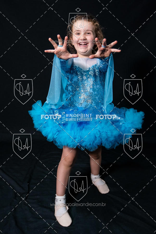 Buy your photos of the eventBelieve New York 2018 on Fotop